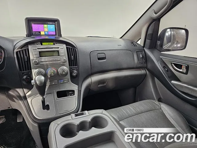 Hyundai Starex 2015 thumb 7
