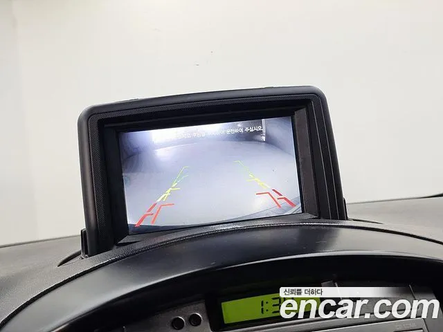 Hyundai Starex 2015 thumb 9