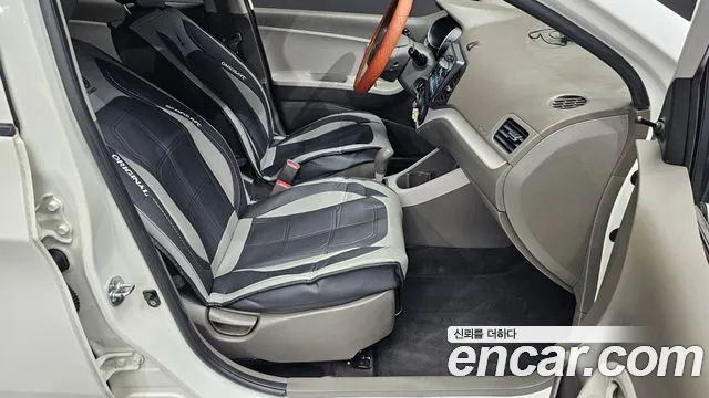 Kia Morning 2015 thumb 11