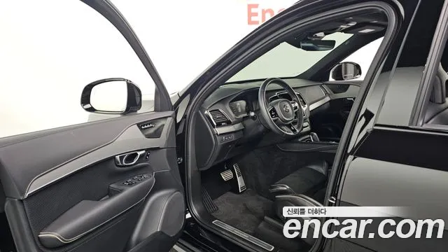 Volvo XC90 2020 thumb 10