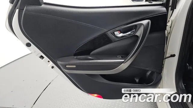 Hyundai Grandeur 2014 thumb 2
