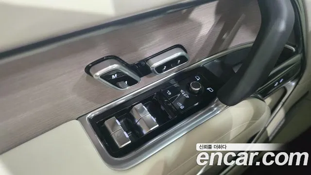 Land Rover Range Rover 2025 thumb 10