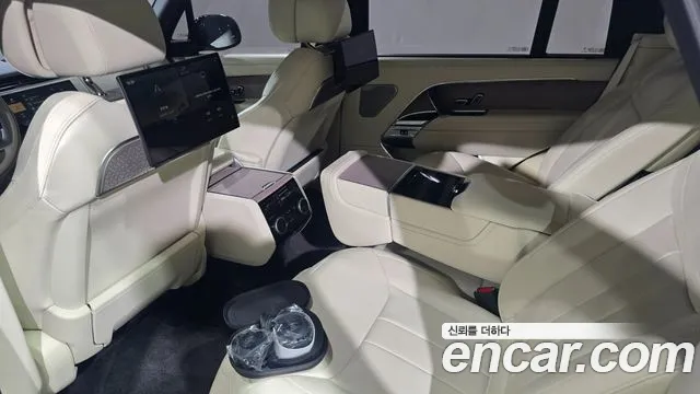 Land Rover Range Rover 2025 thumb 4