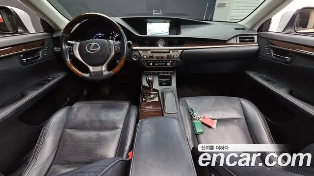 Lexus ES 2013 thumb 7