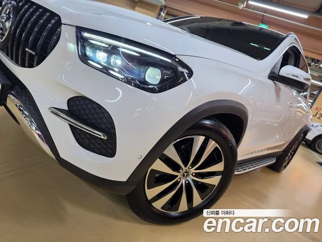Mercedes-Benz GLE 2025 thumb 5