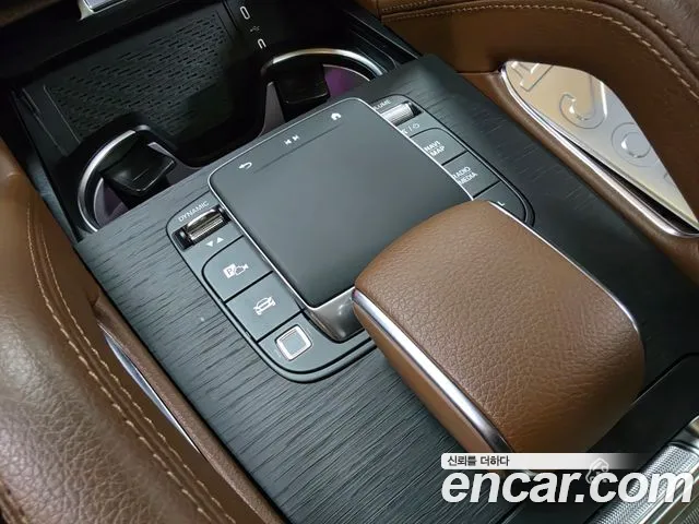 Mercedes-Benz GLE 2025 thumb 2
