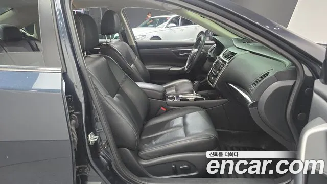 Nissan Altima 2018 thumb 11