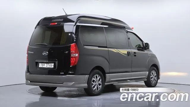 Hyundai Starex 2017 thumb 8