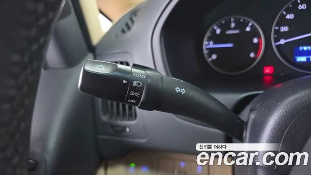 Hyundai Starex 2017 thumb 4