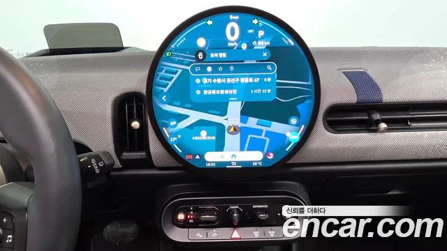 Mini Hatch 2024 thumb 2