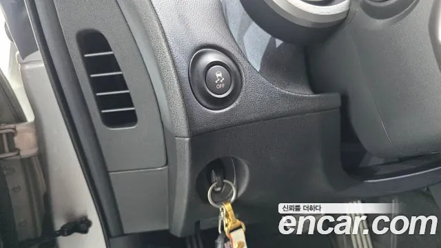 Nissan 370Z 2011 thumb 3