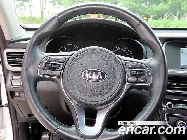 Kia K5 2016 thumb 11