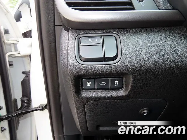 Kia K5 2016 thumb 9