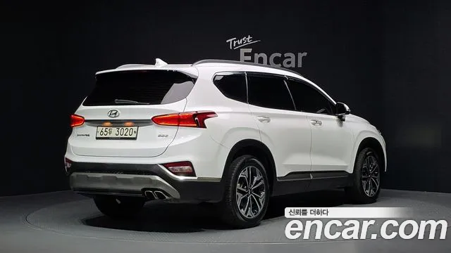 Hyundai Santa Fe 2019 thumb 2