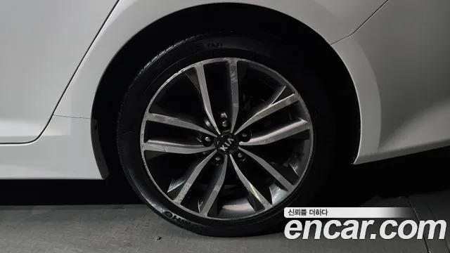 Kia K5 2013 thumb 11