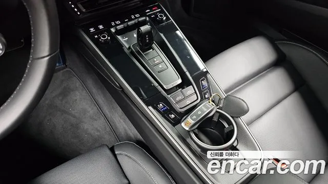 Porsche 911 2024 thumb 8