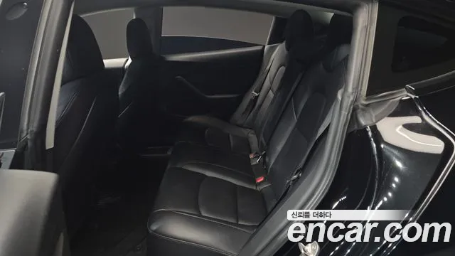 Tesla Model 3 2021 thumb 8