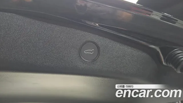 Tesla Model 3 2021 thumb 4