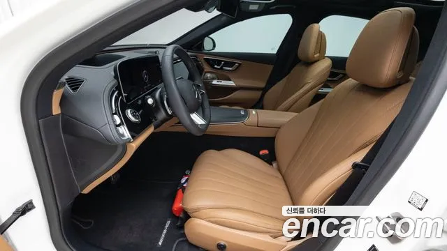 Mercedes-Benz E-Класс 2025 thumb 10