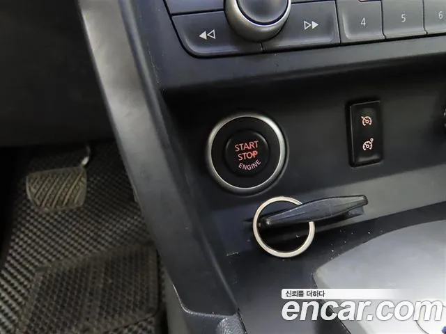 Renault QM5 2014 thumb 10