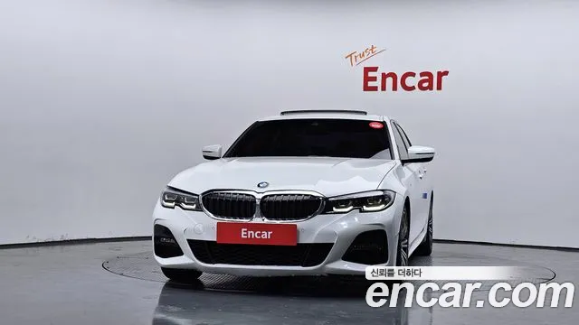 BMW 3 серии 2019 thumb 4