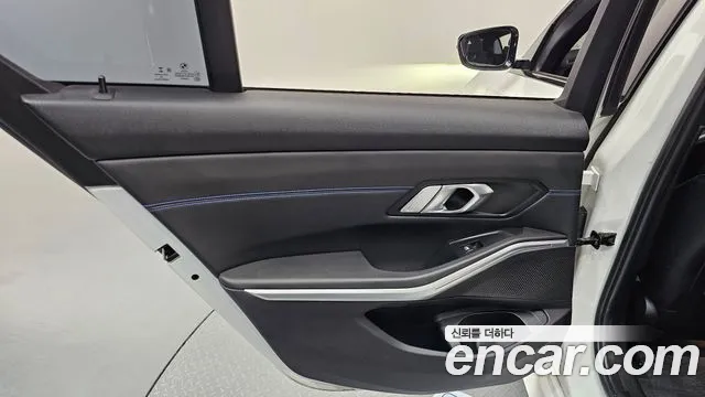 BMW 3 серии 2019 thumb 5