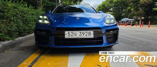 Porsche Panamera 2018 thumb 12