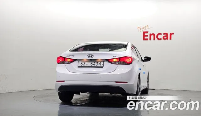 Hyundai Avante 2015 thumb 4