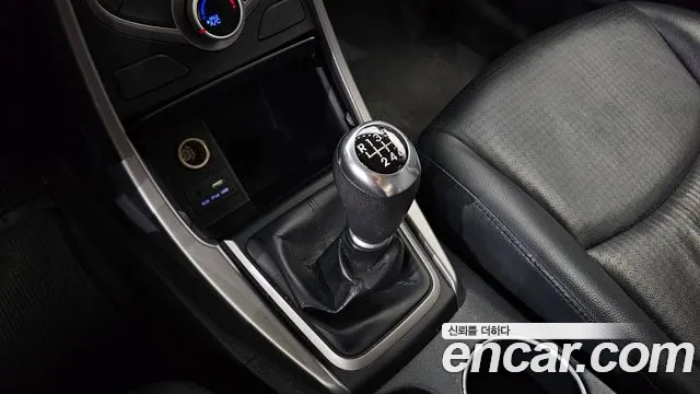 Hyundai Avante 2015 thumb 9