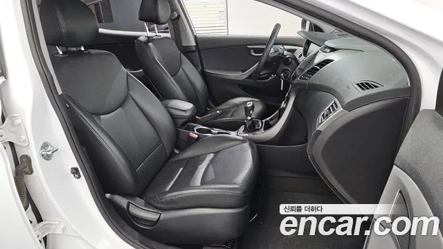 Hyundai Avante 2015 thumb 12