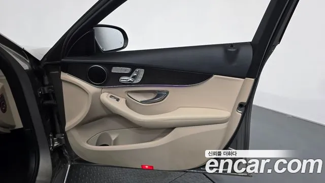 Mercedes-Benz C-Класс 2019 thumb 9