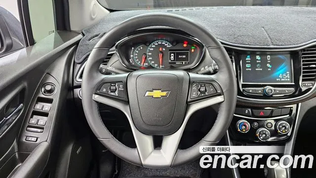 Chevrolet Tracker 2017 thumb 11