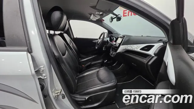 Chevrolet Spark 2018 thumb 10