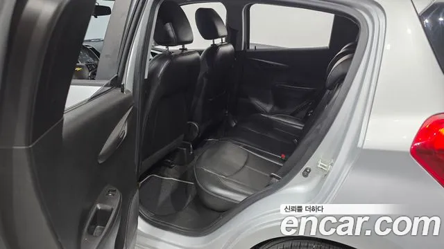 Chevrolet Spark 2018 thumb 11