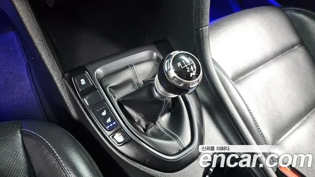 Hyundai Veloster 2019 thumb 10