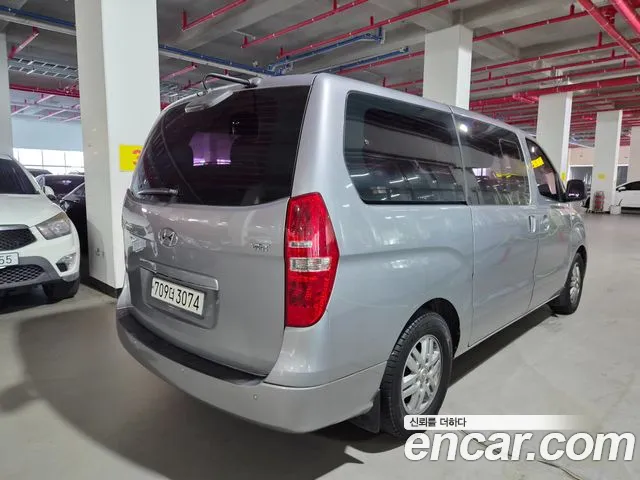 Hyundai Starex 2016 thumb 6