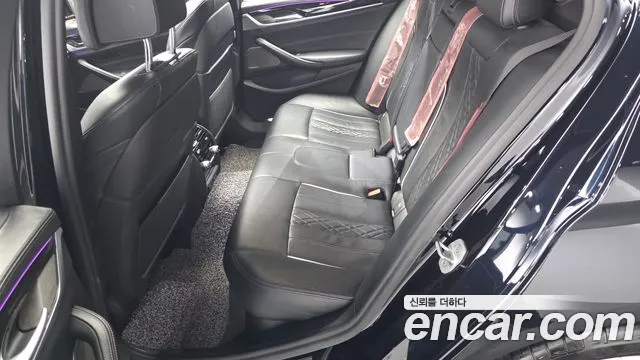 BMW 5 серии 2020 thumb 2