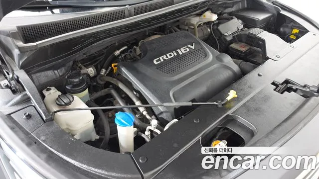 Kia Carnival 2015 thumb 6
