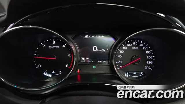 Kia Carnival 2015 thumb 8