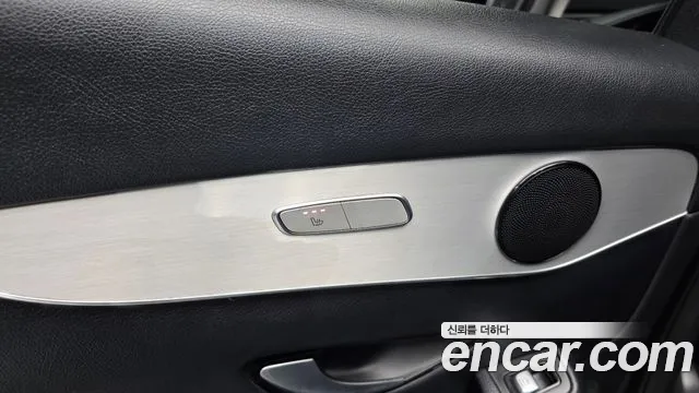 Mercedes-Benz GLC 2018 thumb 7