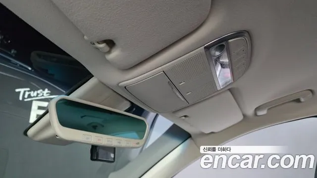 Genesis G90 2019 thumb 3