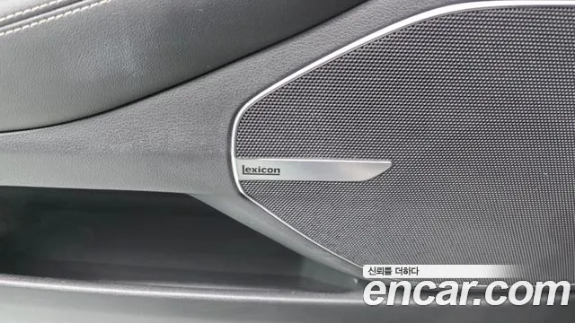 Genesis G90 2019 thumb 4