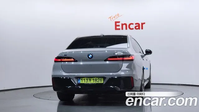 BMW 7 серии 2025 thumb 4