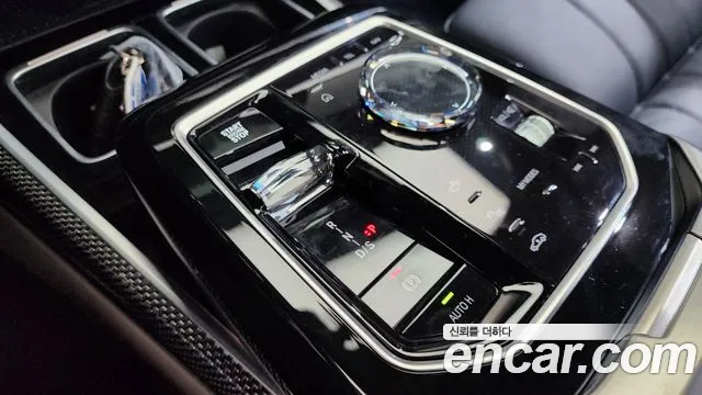 BMW 7 серии 2025 thumb 9