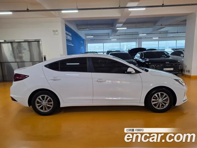 Hyundai Avante 2019 thumb 6