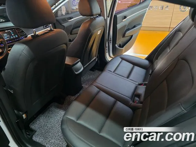 Hyundai Avante 2019 thumb 12