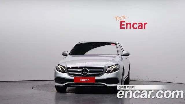 Mercedes-Benz E-Класс 2017 thumb 3