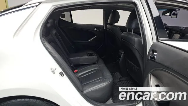 Kia K5 2013 thumb 10