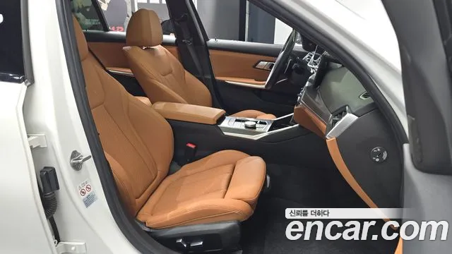 BMW 3 серии 2023 thumb 12