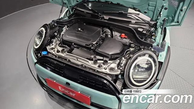Mini Hatch 2025 thumb 6